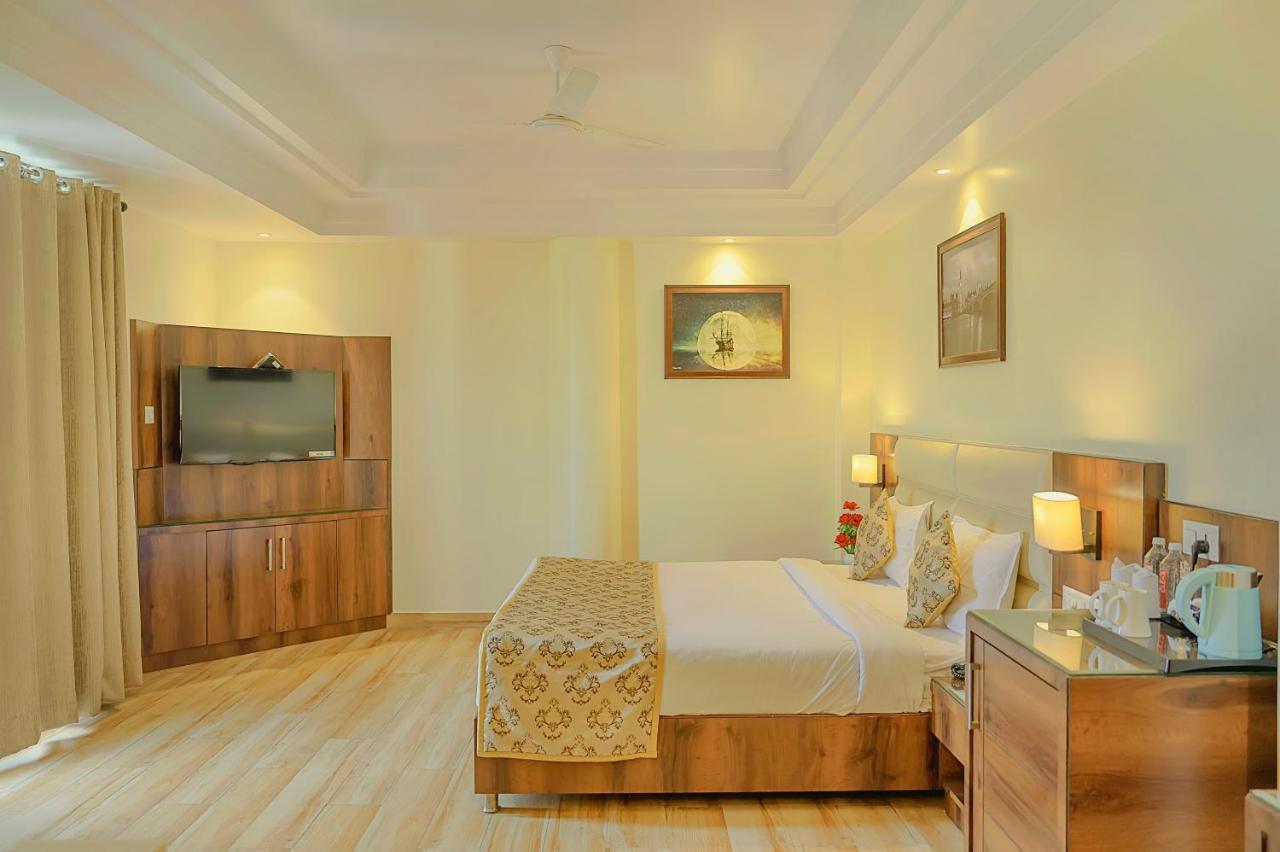 Hotel Hira Inn-10Mins From Railway Station & Bus Station Prayagraj Exterior foto